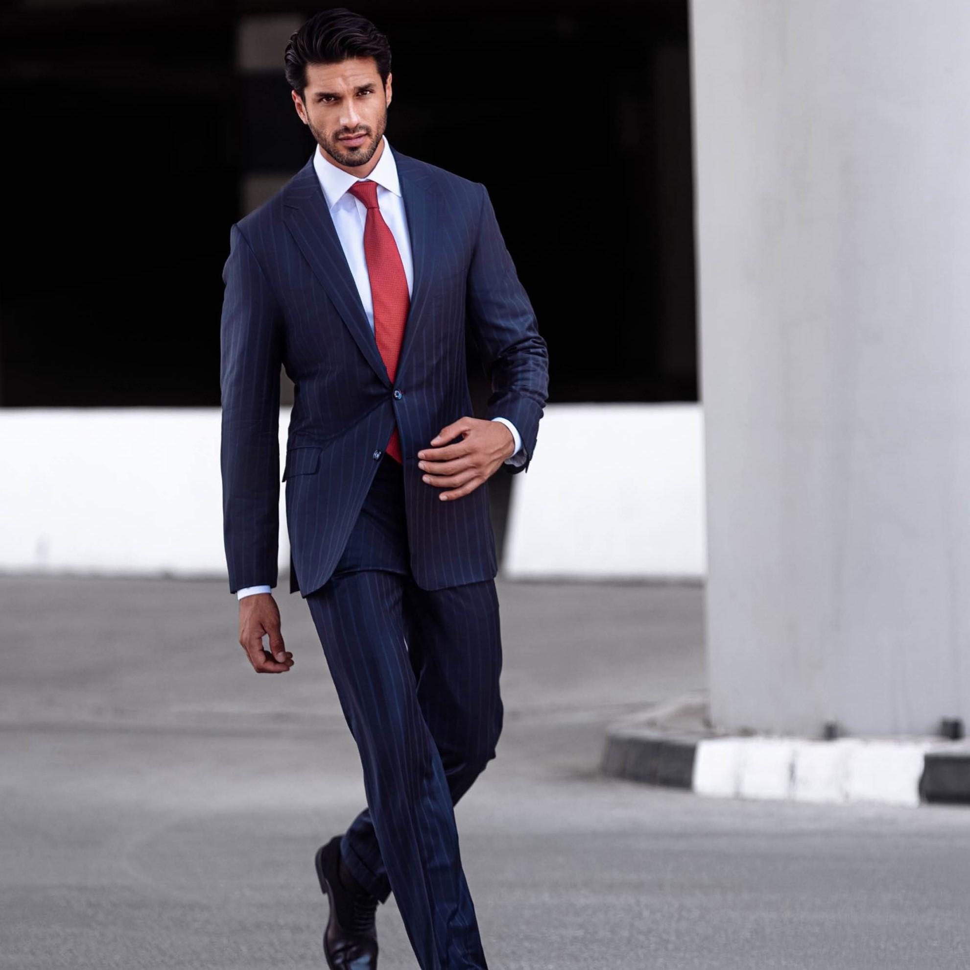 Suit for 4 season
